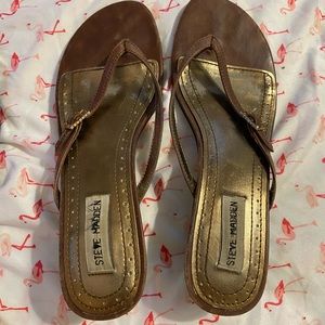 Steven Madden flip flop sandals